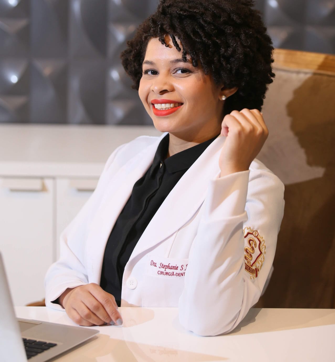 Dra. Stephanie Sobral Azevedo